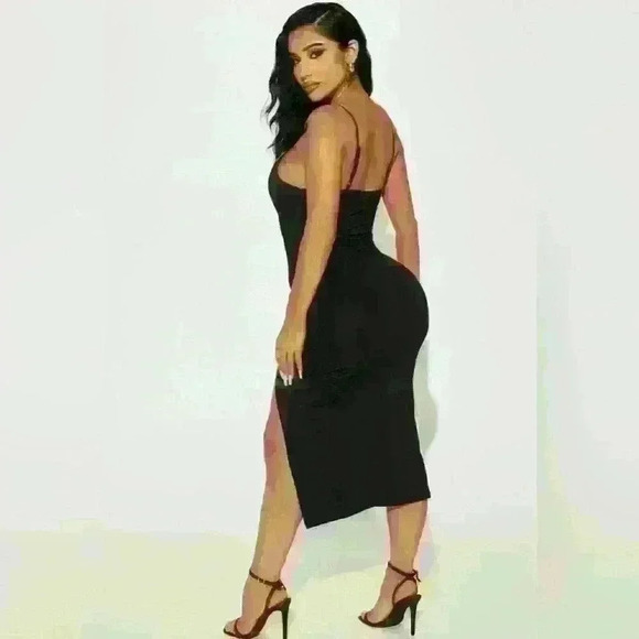 New with tags. Fashion Nova London Cami Midi Dress - Black. Size M - Picture 3 of 4